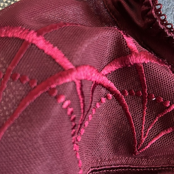 Elomi Bra - Picture 5 of 6